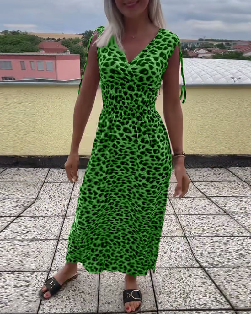 Ärmlös Klänning Med Leopardtryck