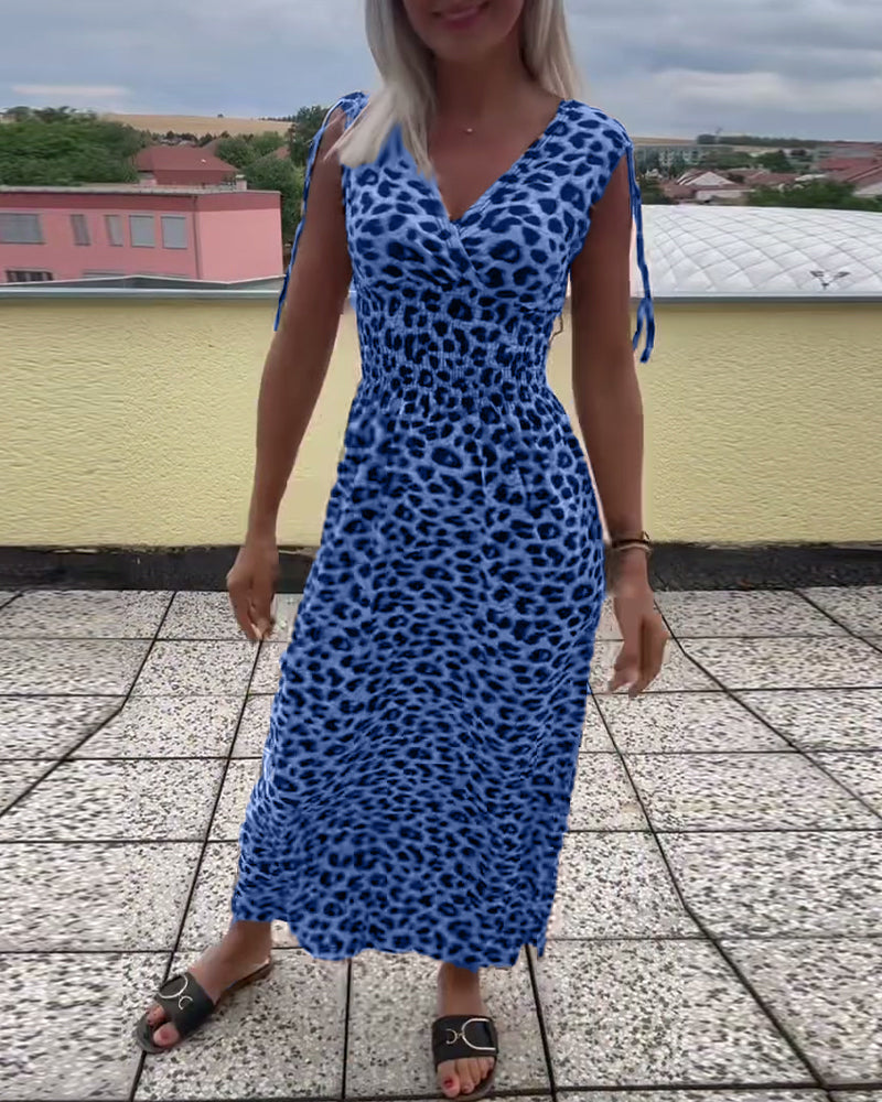 Ärmlös Klänning Med Leopardtryck