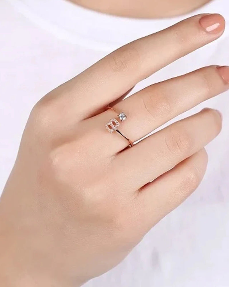 Ăppen zirkonia-ring med initialer