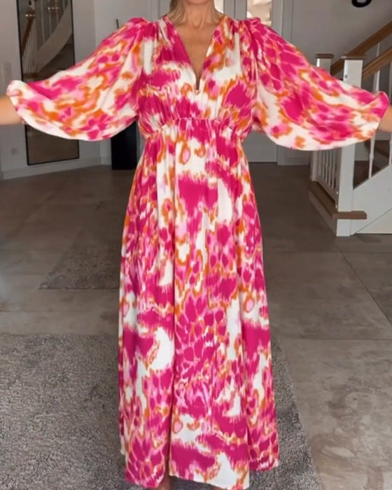 V-ringad modetryck klänning med 3/4 ärm