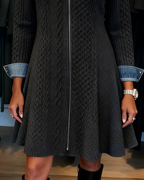 Klänning Med Färgblockerad Kavajslag Och Blixtlås