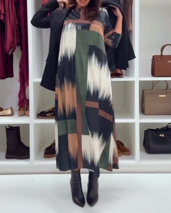 Modig Tryckt Klänning Med Runt Halsutsnitt Och Långa Ärmar