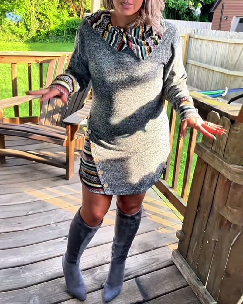 Klänning i retrostil med knapptryck