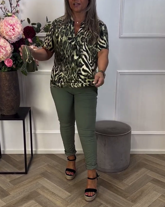 Blus Moderiktig Leopardtryck Kortärmad