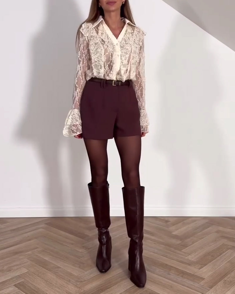 Stilfull Blus Med Slag I Enfärgad