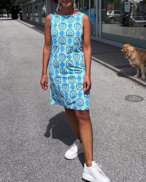 Slim fit klänning utan ärm