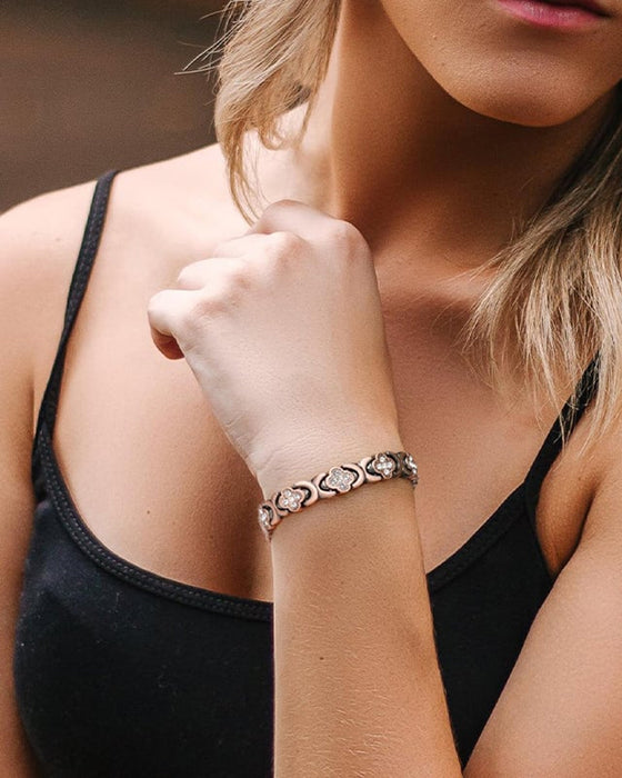 Koppararmband Med Fyraklöver