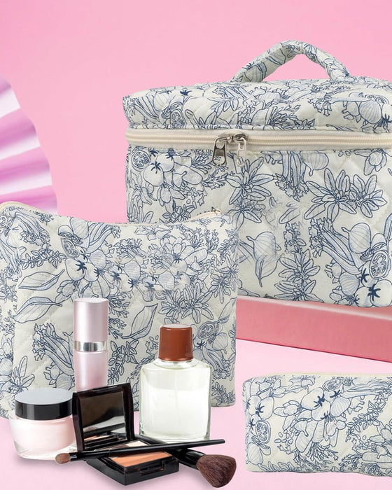 Set med kosmetikväska i tre delar