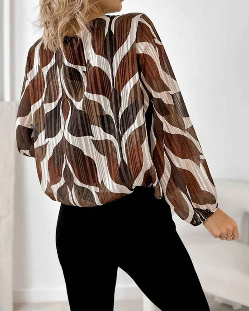 Blus Med Lyktärmar Och Rund Halsringning