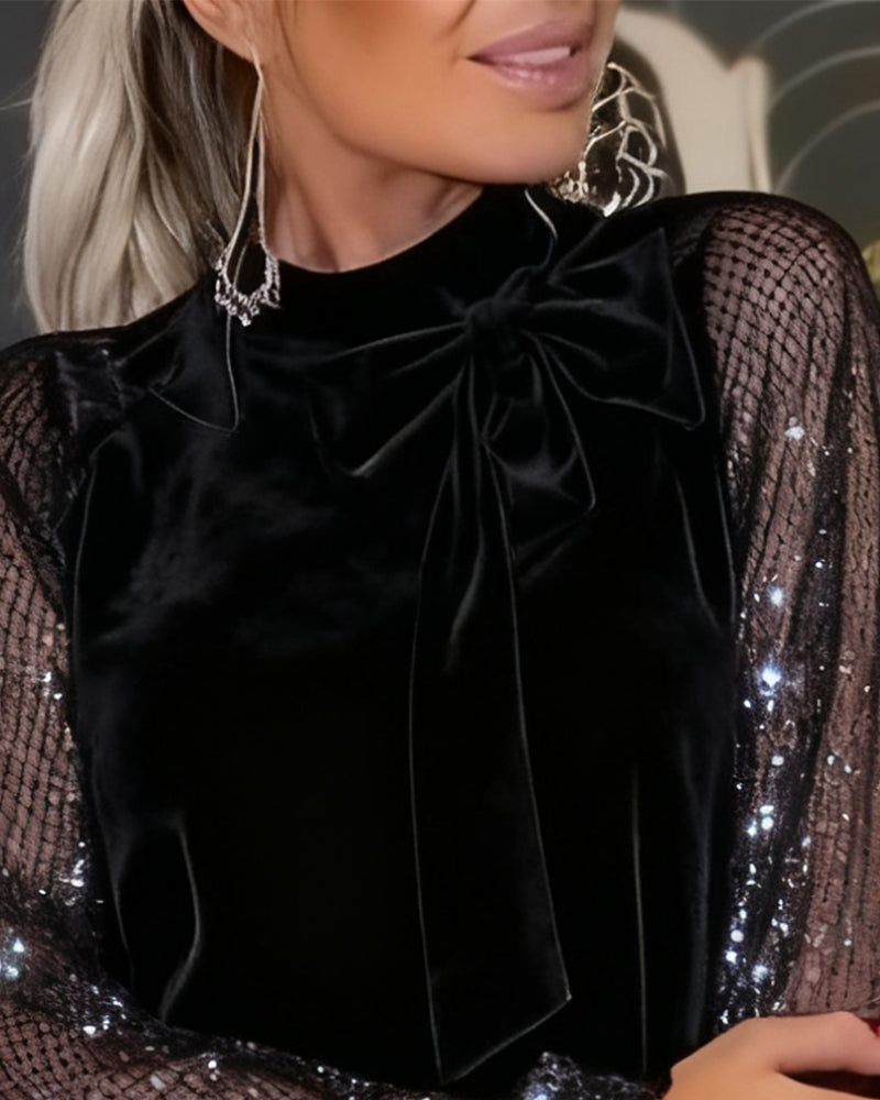 Elegant Klänning Med Lyktärmar Och Lappverk