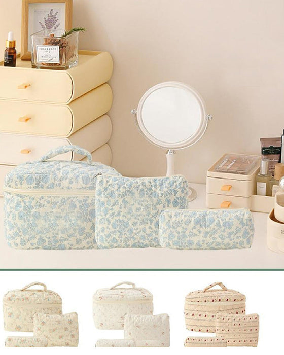 Set med kosmetikväska i tre delar