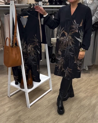 Klänning V-Ringad Bladtryck Långärmad