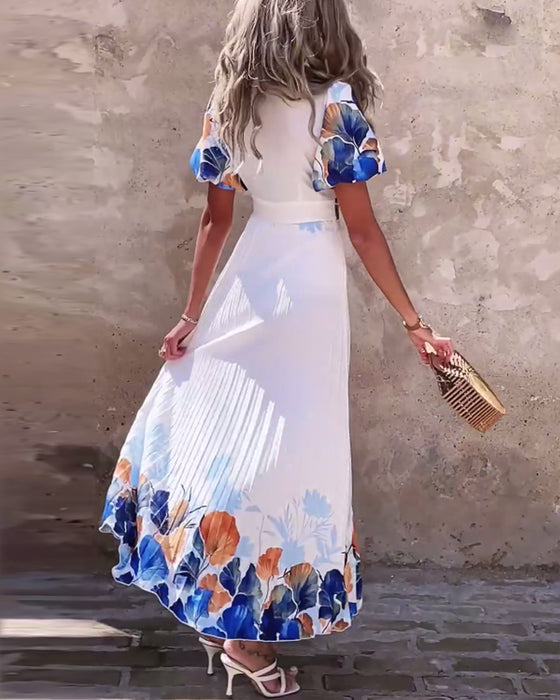 Klänning i djup V-modell med bubbliga ärmar