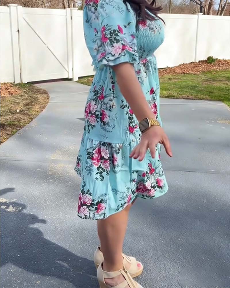 Klänning Blommig Fyrkantig Hals Smockad