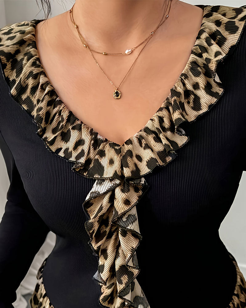 Top V-Hals Ruffle Leopard Tryck