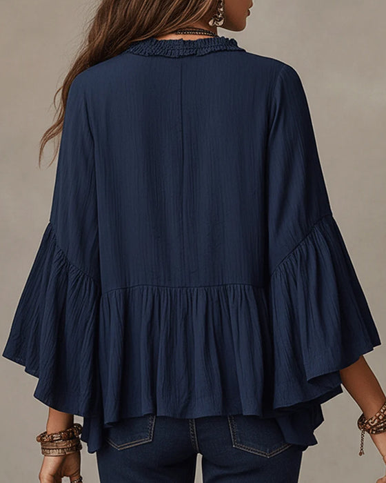 Blus V-Hals Scallop Ruffle Kant