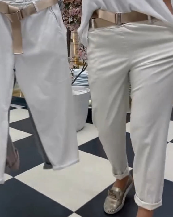 Byxor i ren färg och casual stil