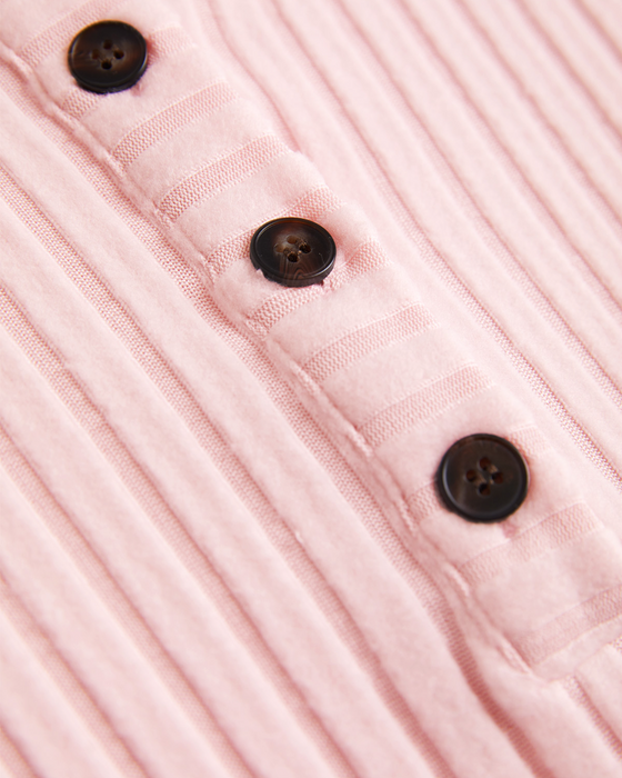 Tröja Med Halvzip-Design, Rutmönster Och Patchworkdetalj