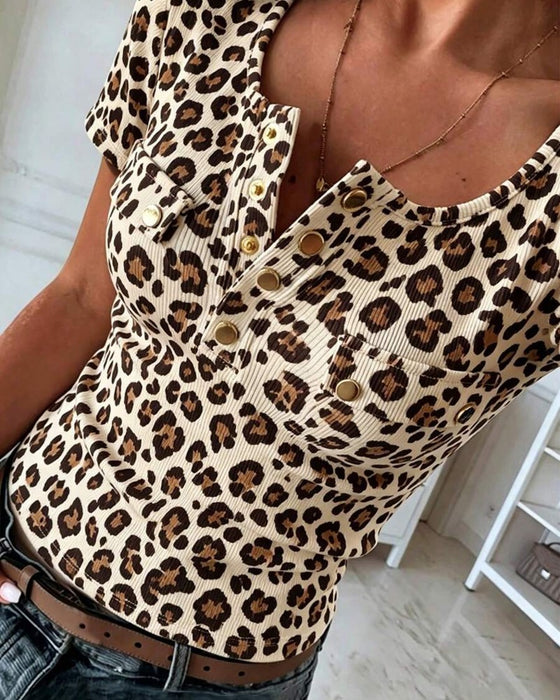 Blus Henley Hals Leopard Tryck Kort Ärm