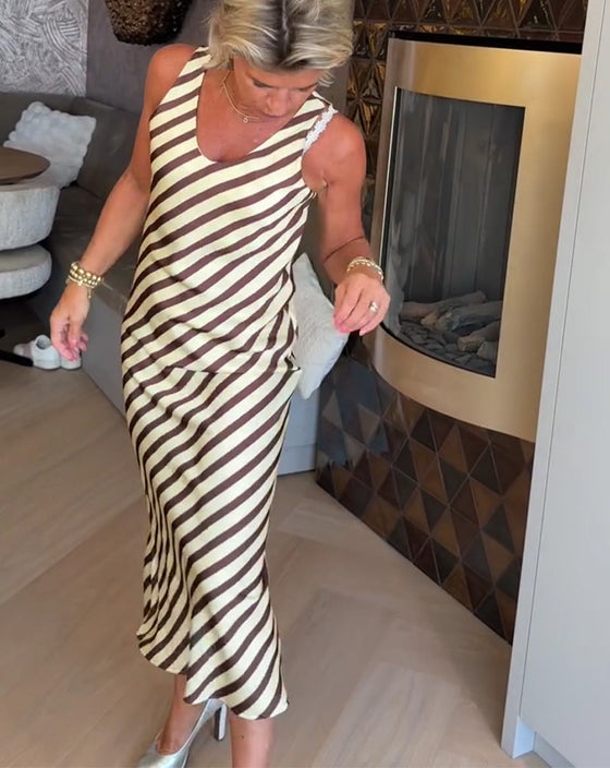 Klänning Ärmlös Rand Slip Maxi