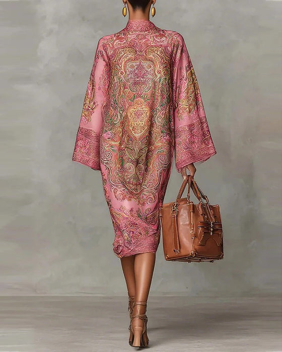 Höghalsad Klänning Med Vintagetryck