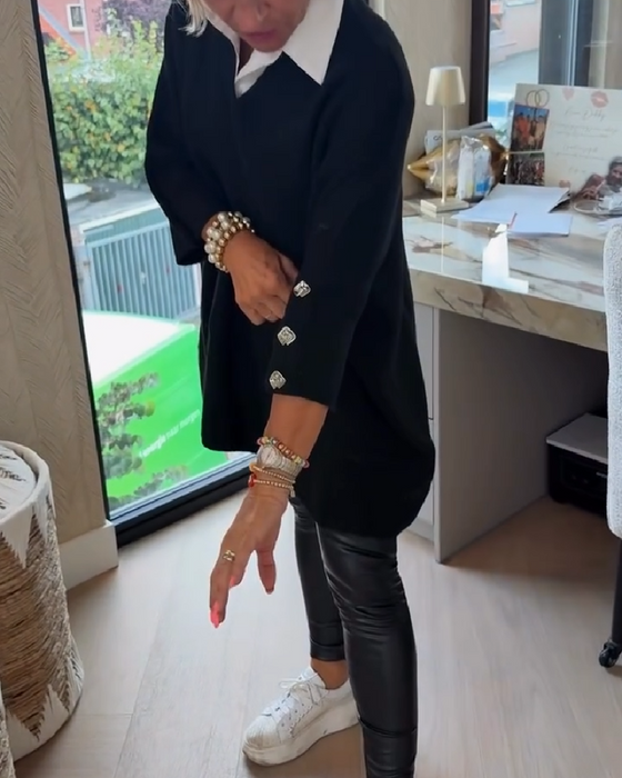 Tröja Med V-Hals, Knäppt Och Asymmetrisk Egenskaper