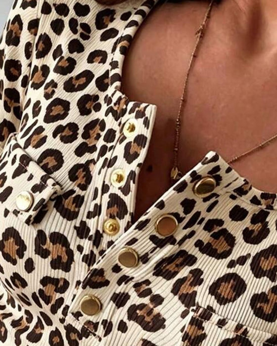 Blus Henley Hals Leopard Tryck Kort Ärm