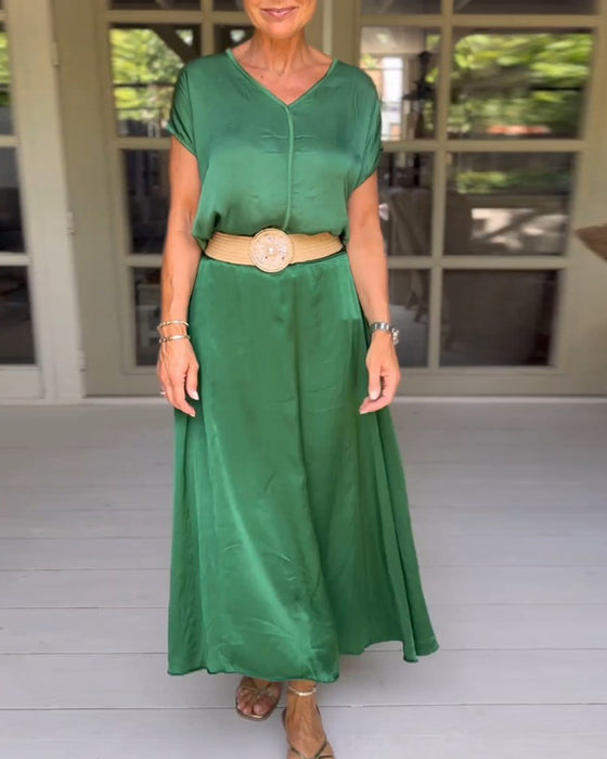 Grön elegant halsklänning (bälte ingår ej)