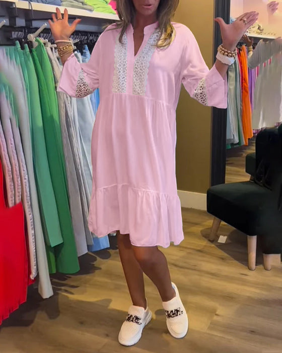 Ihålig ledig enfärgad klänning