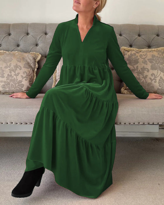 Klänning med V-ringning och paneler