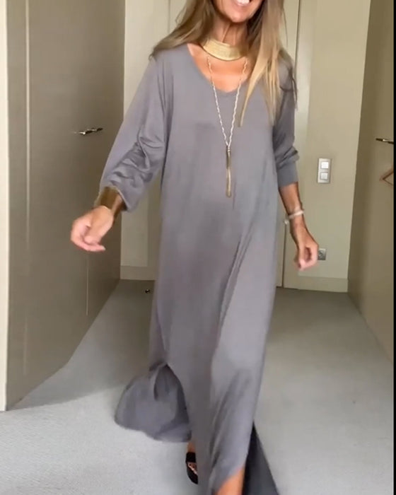 Avslappnad enfärgad v-ringad klänning