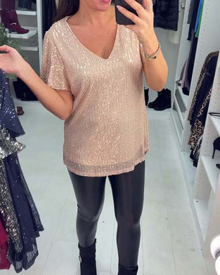 Blus Med V-Ringning Och Korta Ärmar