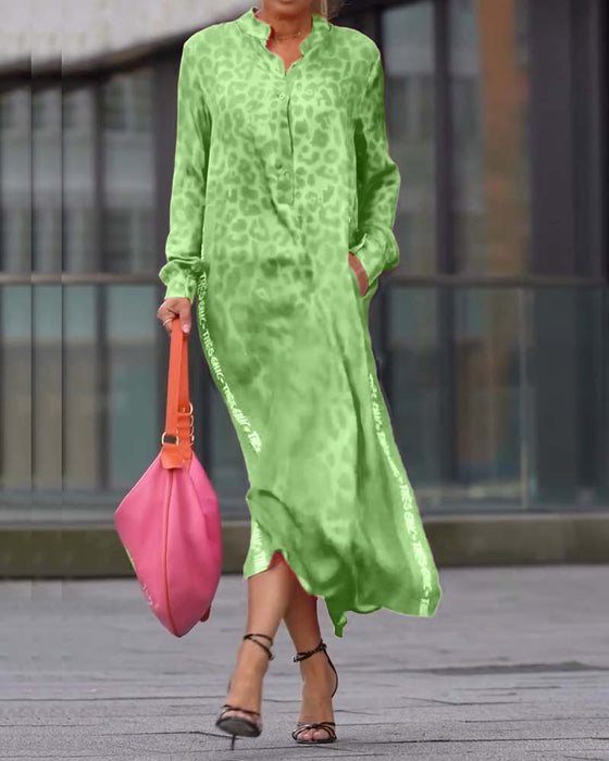 Klänning Långärmad Leopardskrivna Slits