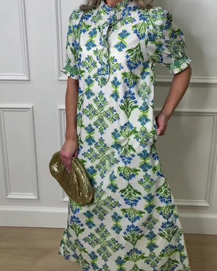 Klänning Växttryck Ståkrage