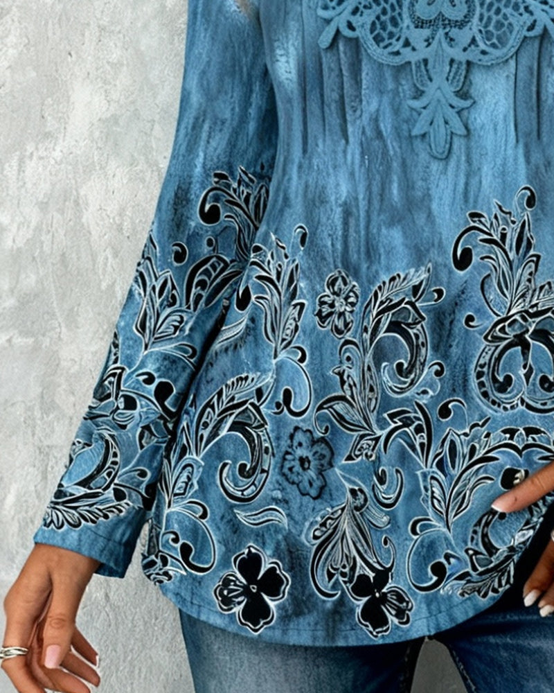 Blus Lapptäcks Krage Och Strategiskt Placerad Tryckt