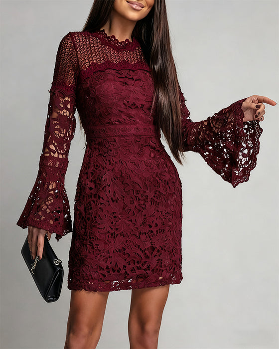 Klänning Klockärm Spets Höft