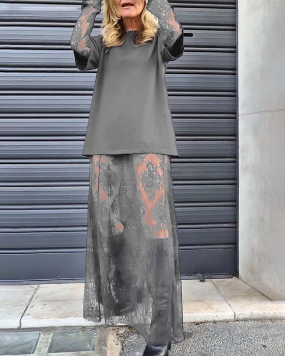 Tvådelat set - enfärgad T-shirt och spetskjol