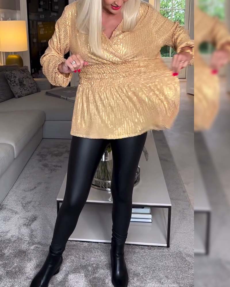 Enfärgad Blus Med V-Ringning Och Åtsittande Midja