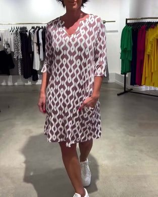 Klänning Ståkrage Midilängd Tryckt