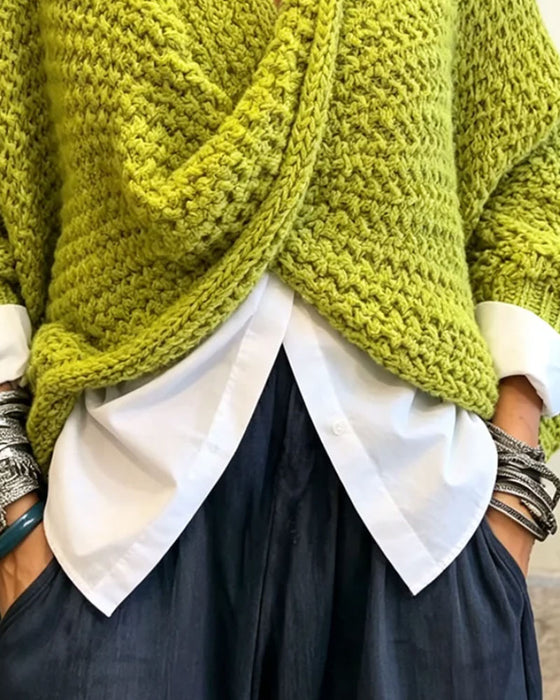 Pullover Grov V-Hals Twist Oregelbunden Stickad