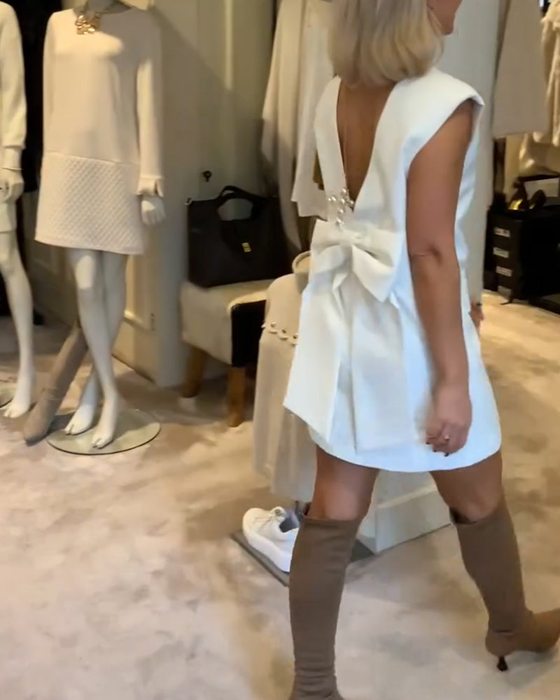 Klänning Ärmlös Axelvaddad Rygg Fjäril