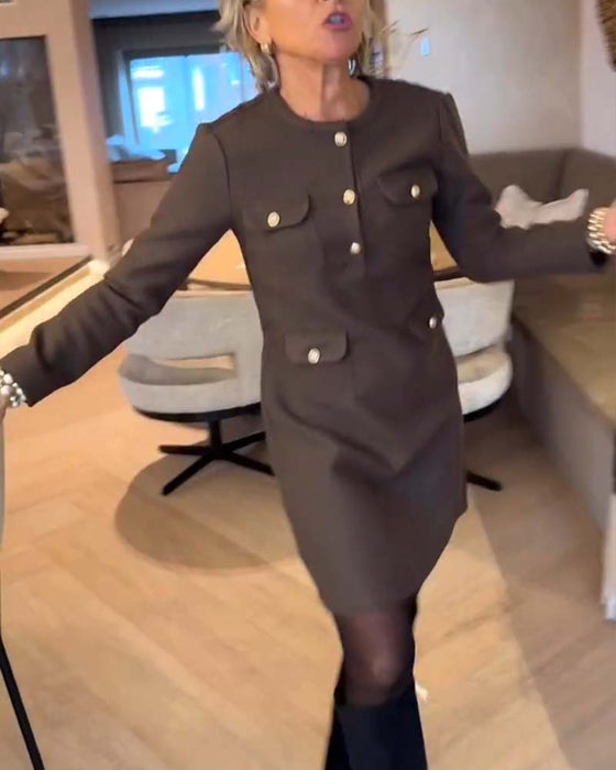 Elegant Och Smäcker Klänning I Chanel-Stil