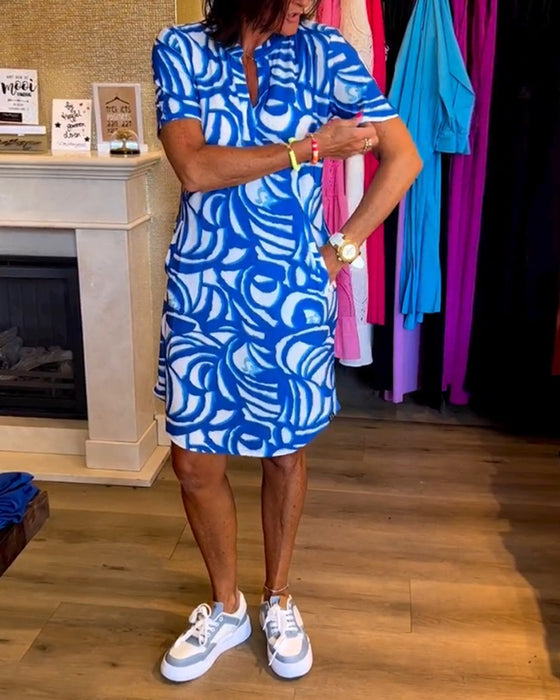 Kortärmad klänning med tryck