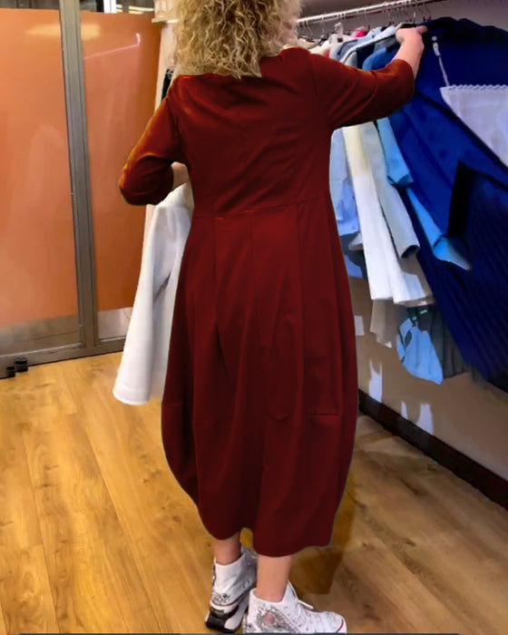 Klänning med rund hals 2/3 ärm