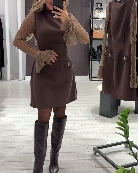 Stilfull Och Elegant Klänning Med Klockärmar