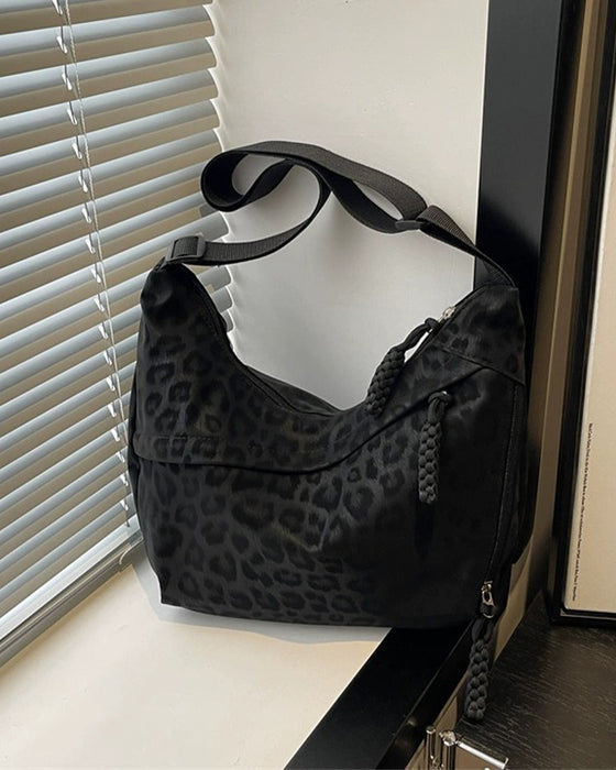 Väska Leopardmönster Mocka Dam