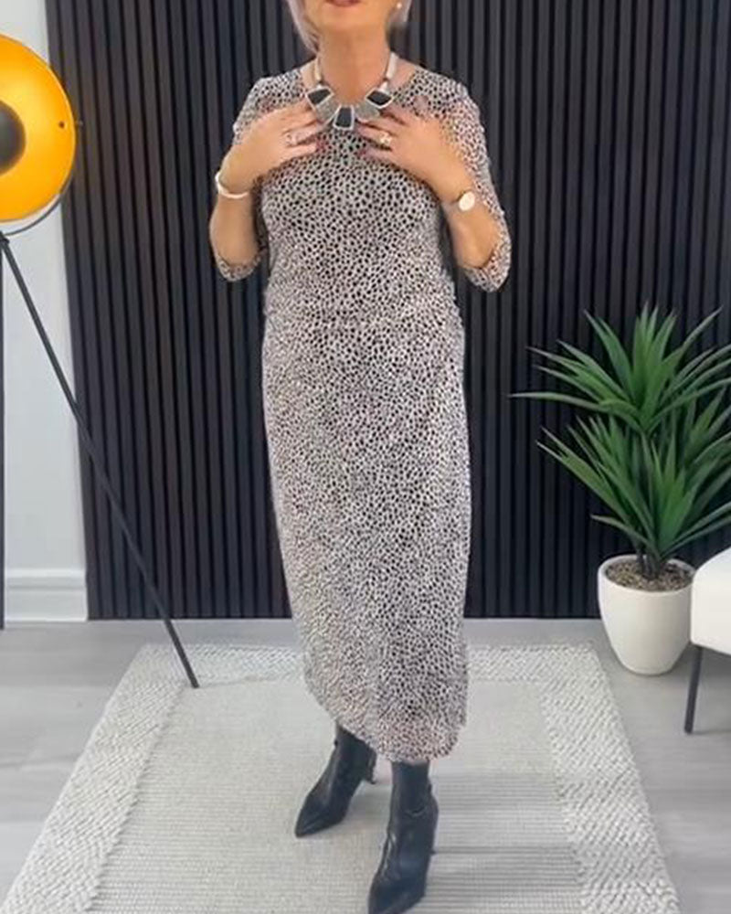 Maxiklänning Med Runt Halsutsnitt Och Leopardtryck