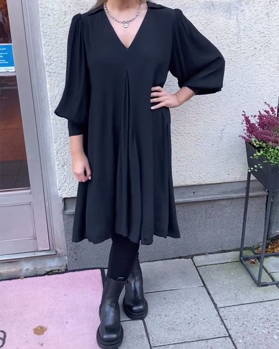 Klänning V-Ringad Moderiktig Lyktärm