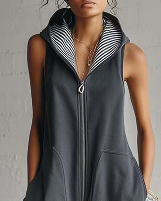 Enfärgad Jumpsuit Med Huva Och Ficka