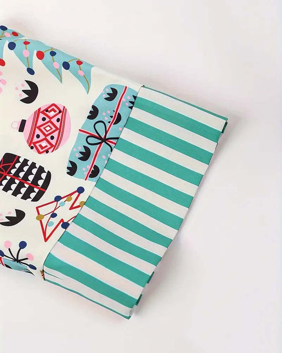 Tryckt avslappnat hem tvådelat set